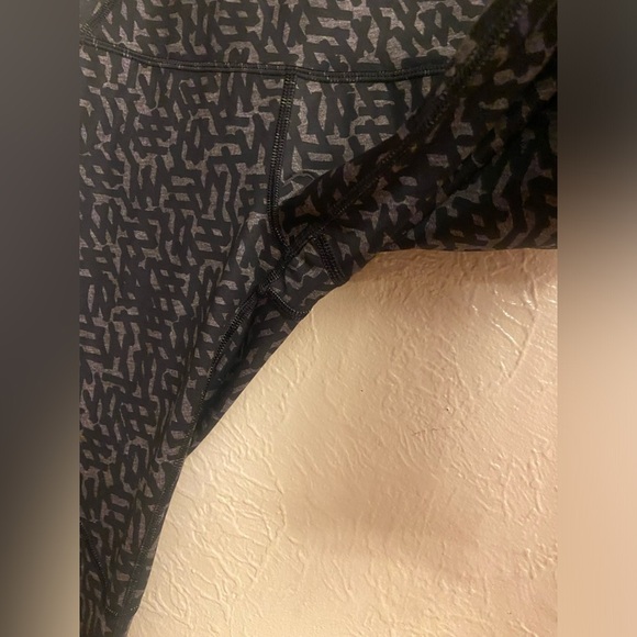 lululemon athletica Leggings - Picture 3 of 8